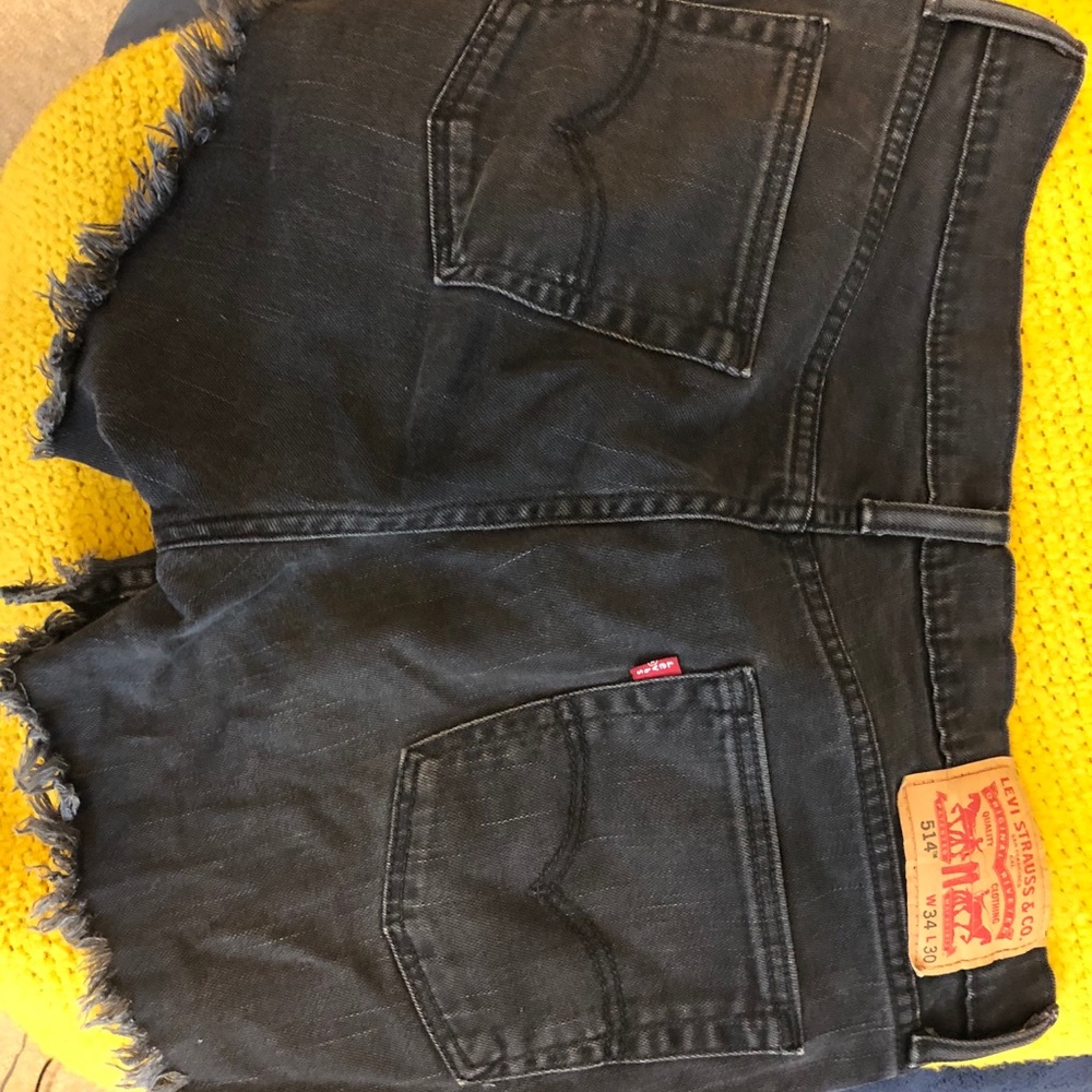 Levi shorts size 34